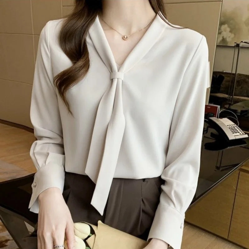 Luna – White Bow Blouse