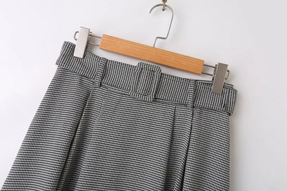 Chic and Elegant Two-piece Office Outfit