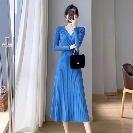 Vianne – Pleated Knit Midi Dress