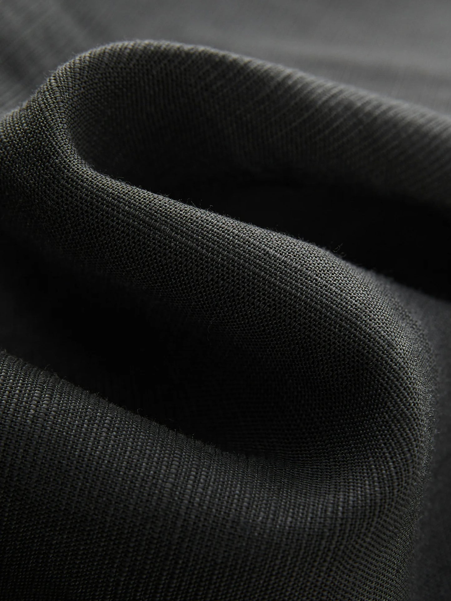 Lyra – Relaxed Tailored Silhouette