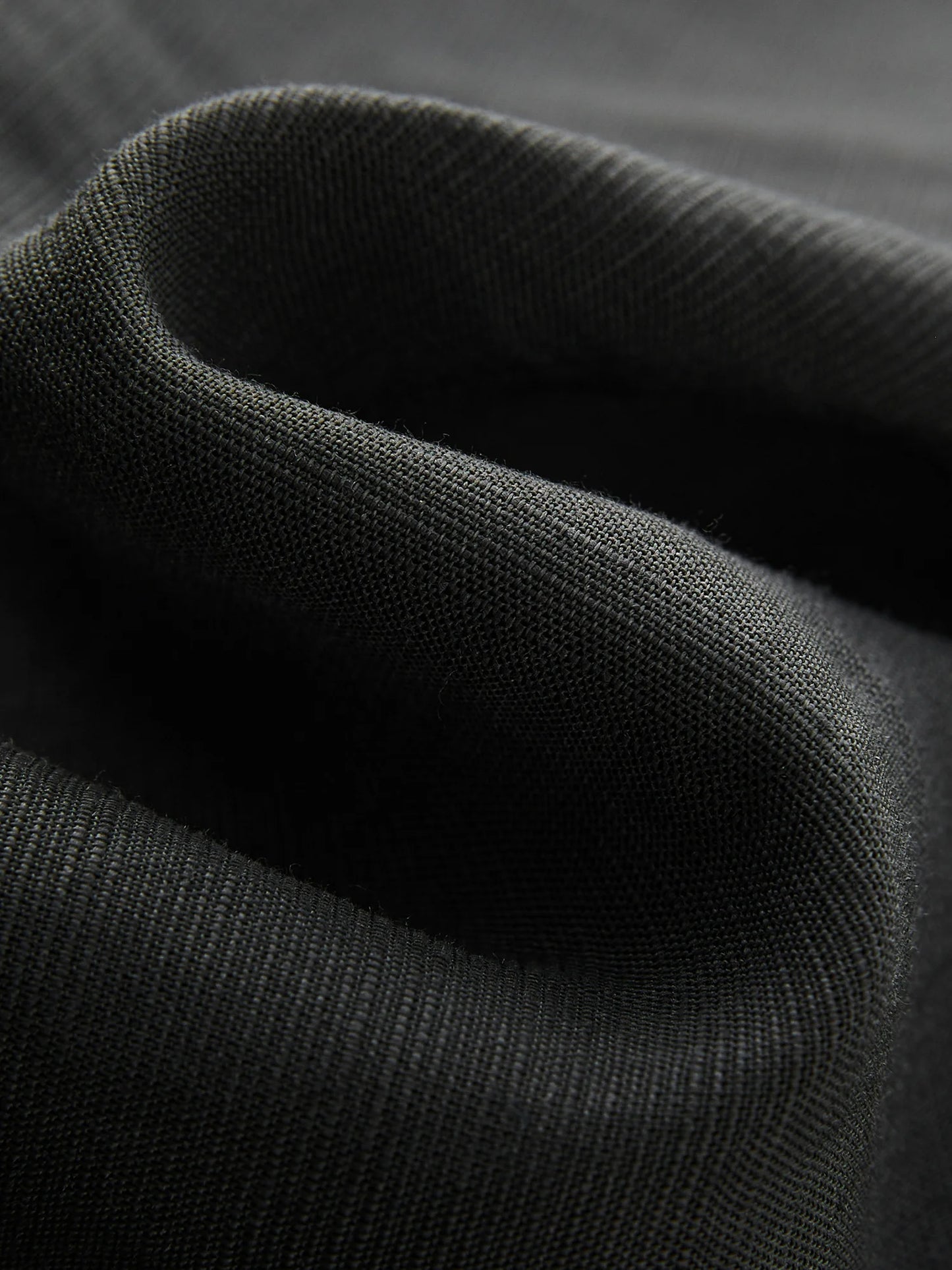 Lyra – Relaxed Tailored Silhouette