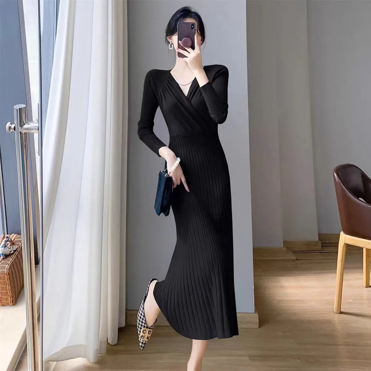 Vianne – Pleated Knit Midi Dress