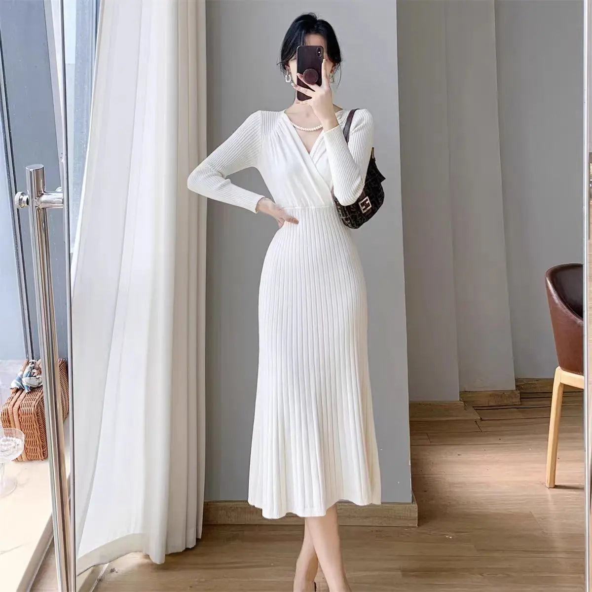 Vianne – Pleated Knit Midi Dress