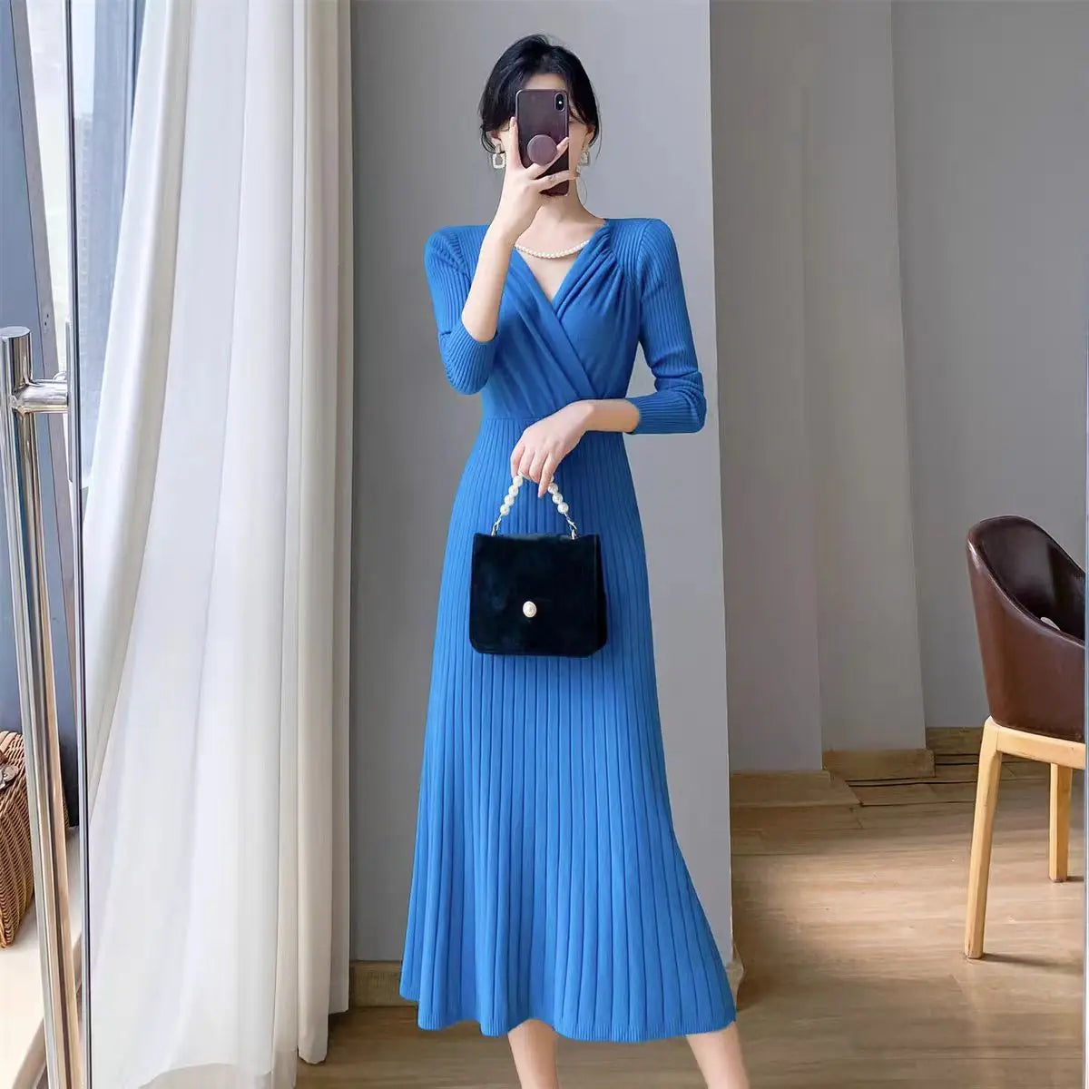 Vianne – Pleated Knit Midi Dress
