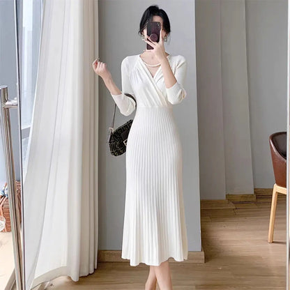 Vianne – Pleated Knit Midi Dress