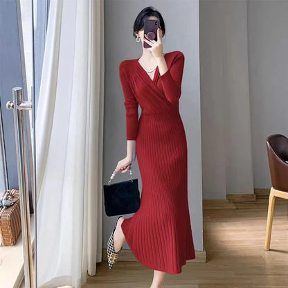 Vianne – Pleated Knit Midi Dress